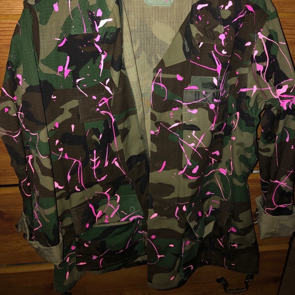 Pink splattered camouflage jacket - Picture 2 of 2